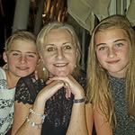LoisGrimsted - @loisgrimsted - Instagram