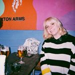 Lois Lamb - @lolamb12 - Instagram