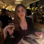 Lois Jones - @loisraejones - Instagram