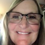 Lois Snyder - @lois2084 - Instagram