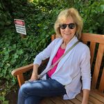 Lois Snyder - @mommomlola - Instagram