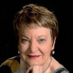Lois Travis - @lois_travis13 - Instagram