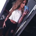 Lola Burrows - @jungp.ak - Instagram