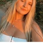 Lola Lowe - @lolaloweo - Instagram
