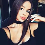 Lola Pierce - @pie.lola - Instagram