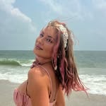 @lola.transcends - Instagram