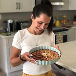 Loni Richards - @lonisvegankitchen - Instagram