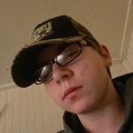 Lonnie Farley - @ezraselos_kun - Instagram