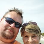 Lonnie Larson - Facebook