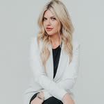 Lori Bishop - @lorisellsinsurance - Instagram