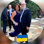Lora Buck - @bucklora64 - Instagram