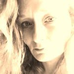 Lora Burdine - @vamplola - Instagram