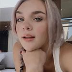 Lora  Carter - @donaldavalora2022 - Instagram