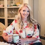 Lora Currie - @driftwood_decor - Instagram