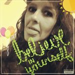 Lora Day - @loraday78 - Instagram