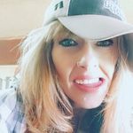 Lora Day - @loraday97 - Instagram