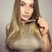 Lora Leblanc - Facebook