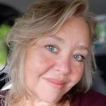 Lora Newell - @lora_for_liberty - Instagram