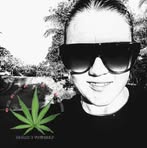 Laura Nixon - Facebook