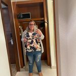 Lora Sweeney - @loralola85 - Instagram
