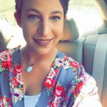 Lora Wagner - @lorawags - Instagram