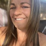 Lora Yates - @lorajeangreen - Instagram