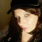 Lorraine Ward - @greenpixie3322 - Instagram