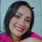 Lorena Cabrera - @lorena.cabrera_unhas_makeup - Instagram