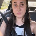 Lorena Olivares Larios - @lorena.olivaress - Instagram
