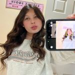 Lorena Razo - @lorenarazo04 - Instagram