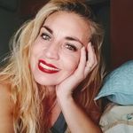 Lorena Serrano - @ajuareslosloritos - Instagram