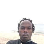 Lorenzo Lowe - Facebook