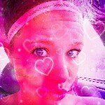 Sarah Loretta Graves - @sarahpink33 - Instagram
