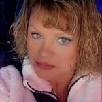 Loretta Hickey - @lorettahick - Instagram
