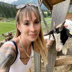 Loretta Horváth - @loretta_horvath - Instagram