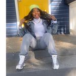 Loretta Love - @justkallmelo - Instagram
