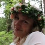 Lori Agnew - @frolic_on_the_mountain - Instagram
