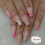 Lori Almeida - @lori_unhas - Instagram