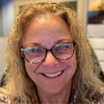 Lori Avery - @azeejenmom - Instagram