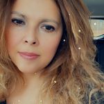 Lori Ayala - @loritayala - Instagram