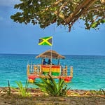Lorraine Bilodeau Graham - @lori_destinations - Instagram