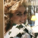 Lori Birk - @birklori - Instagram