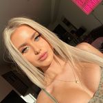 Lori Bott - @loribott11 - Instagram
