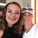 Lori Botts - @lori.botts.3 - Instagram