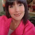 Lori Bounds Phillips - @lorirosepetal - Instagram