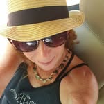 Lori Catt - @straycatt - Instagram