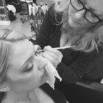 Lori Cleary - @loriclearymakeupfashion - Instagram
