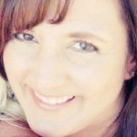 Lori Cody - @lilbee67 - Instagram