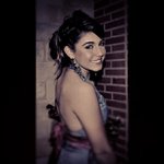 Lori Derrick - @comesing - Instagram