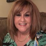 Lori Gioia - @loritrader - Instagram